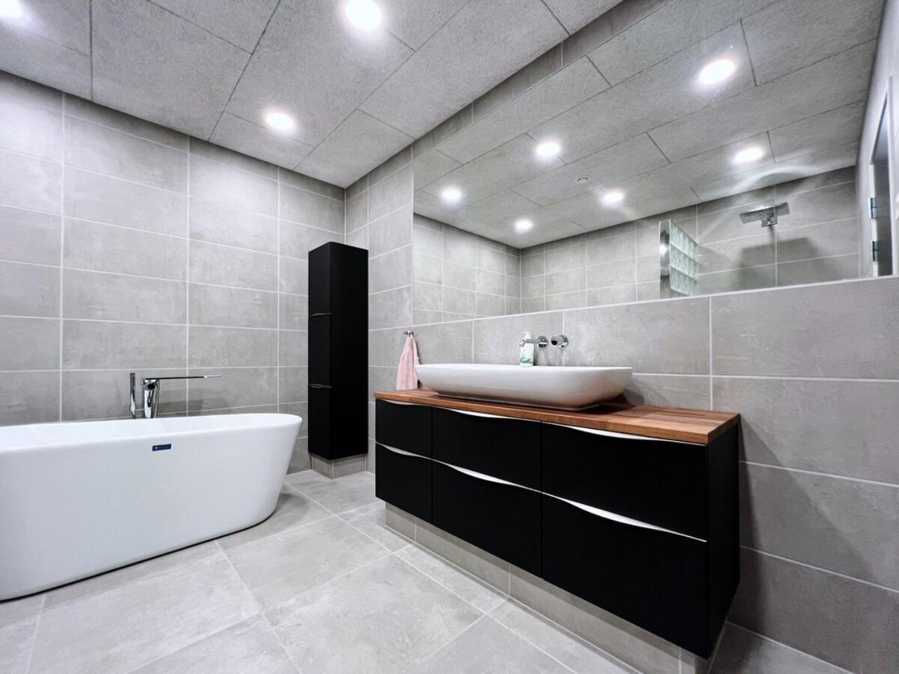 Stunning Ocean View Penthouse Apartment Oravik Εξωτερικό φωτογραφία