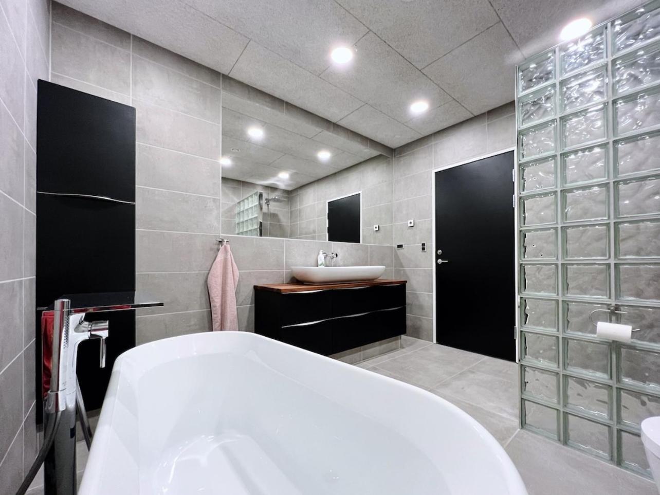 Stunning Ocean View Penthouse Apartment Oravik Εξωτερικό φωτογραφία